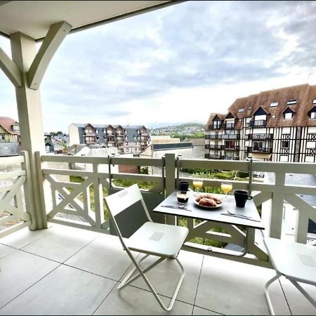 Sejour Authentique - Balcon, Parking & Wifi Ultra-Rapide Daire Deauville Dış mekan fotoğraf